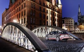 La sfida di Audi con la Q4: SUV compatto nato elettrico e...